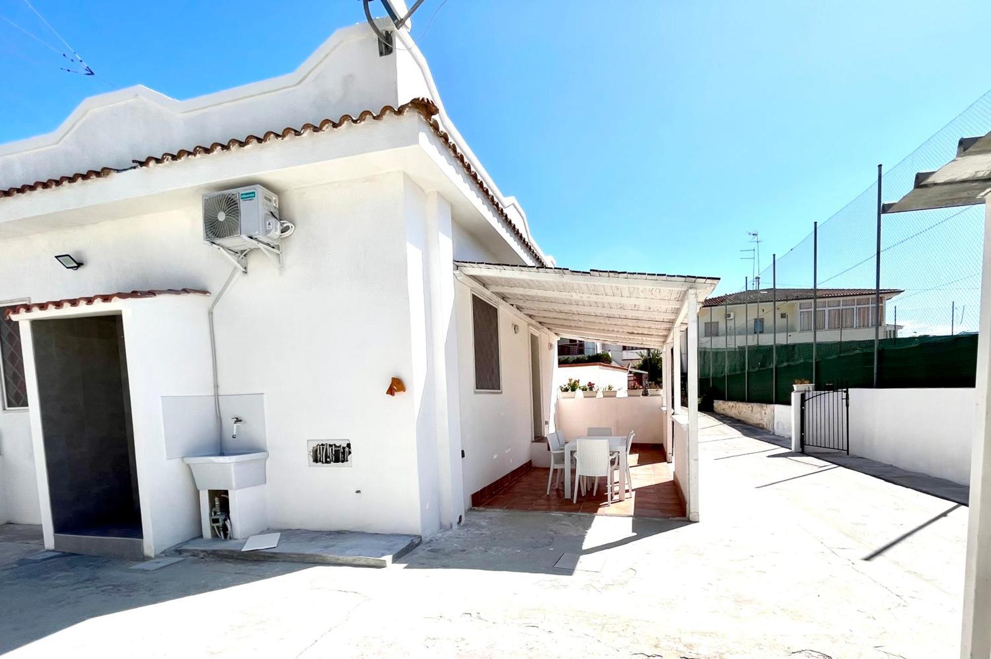 Villa Singola Amanda - 500M Dal Mare Pulsano Bagian luar foto